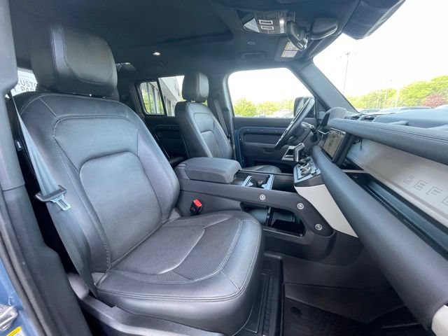 Used 2023 Land Rover Defender 110 SE AWD/4WD image 29