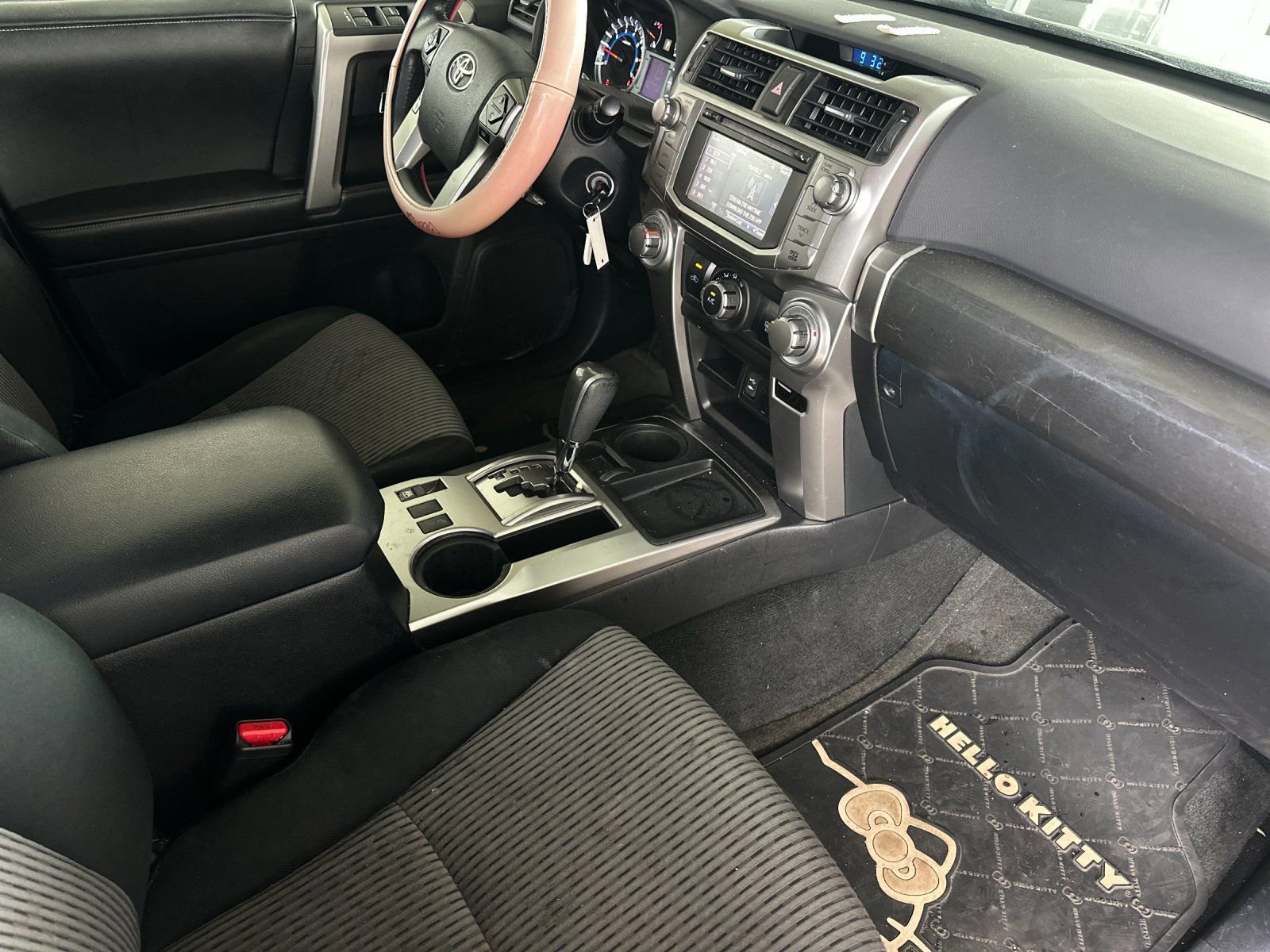 Used 2014 Toyota 4Runner SR5 image 16