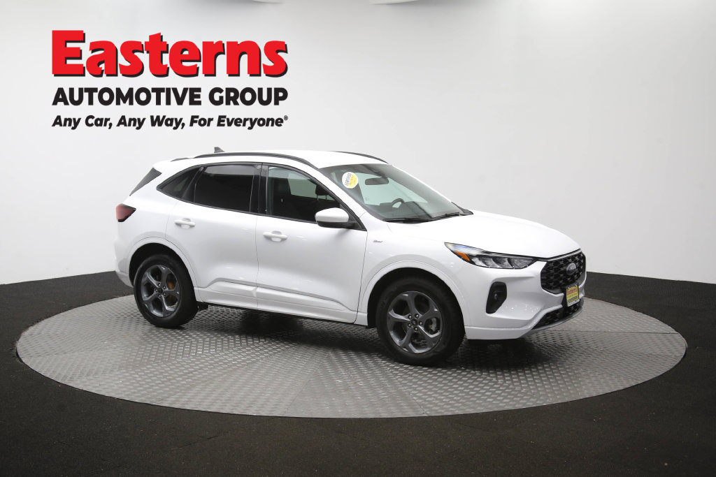 Used 2023 Ford Escape ST-Line Select AWD/4WD image 48