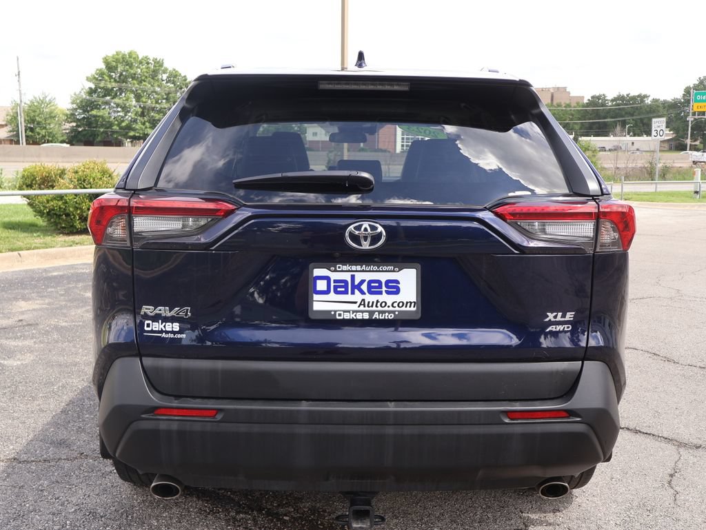 Used 2023 Toyota RAV4 XLE Premium AWD/4WD image 7