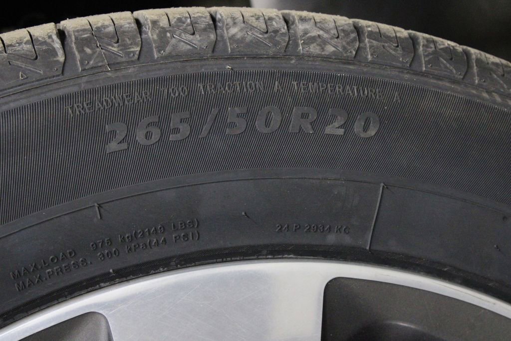 Used 2021 Jeep Grand Cherokee L Limited w/ Luxury Tech Group II image 47