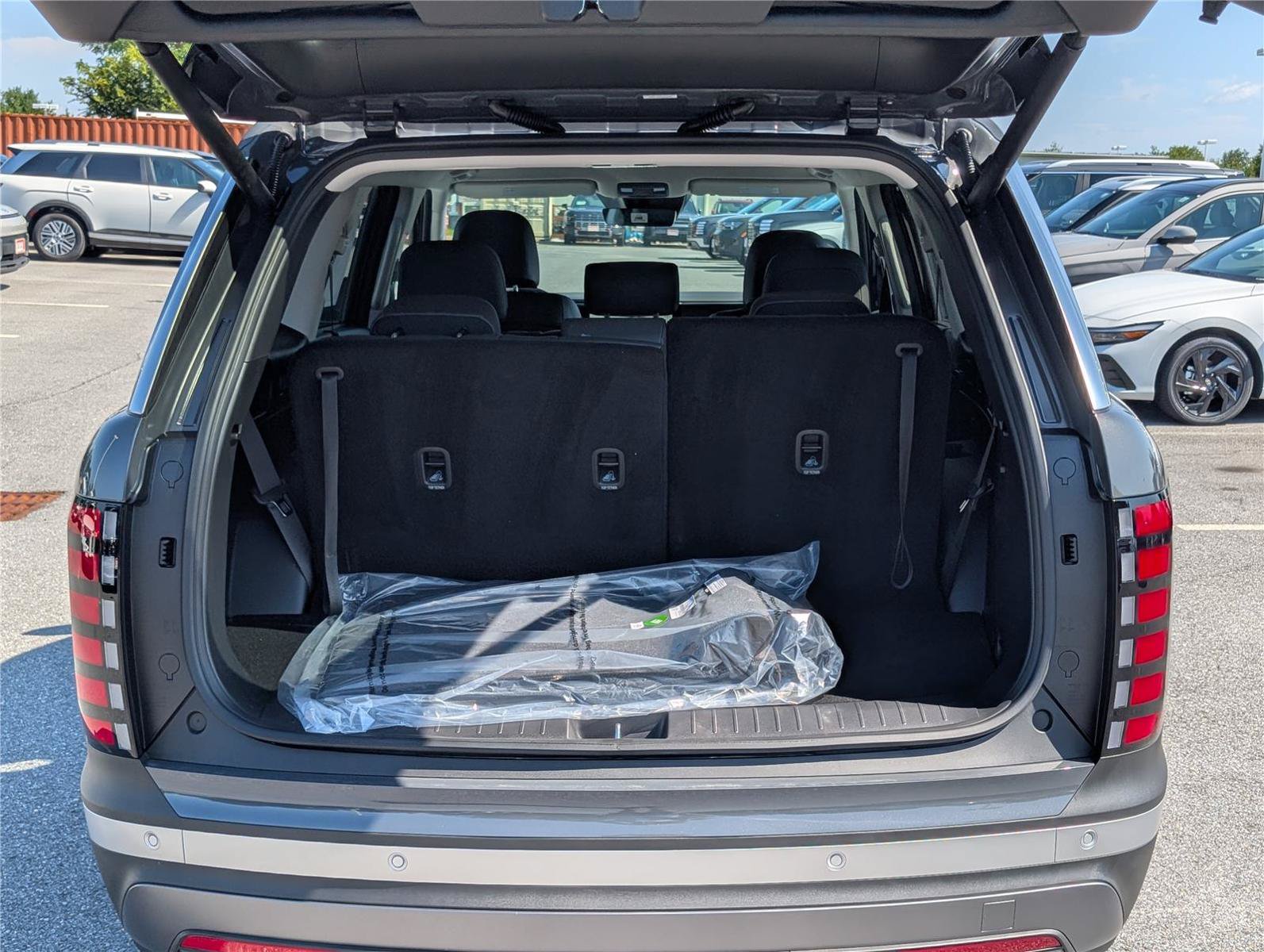 New 2026 Hyundai Palisade FWD Hybrid image 11