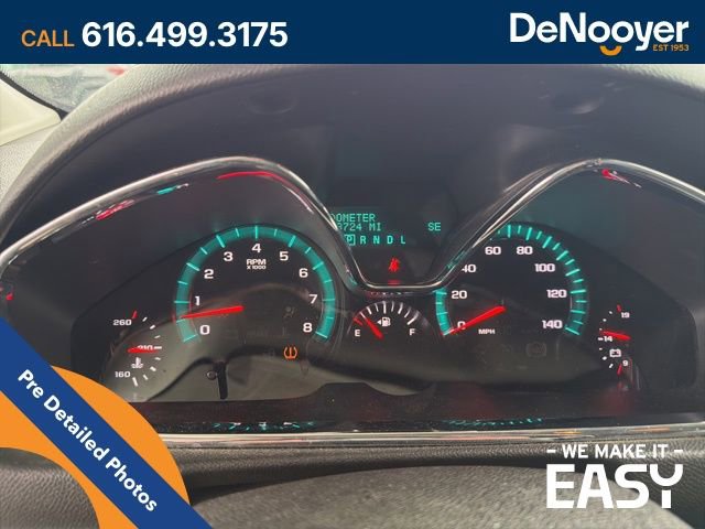 Used 2015 Chevrolet Traverse LT w/ Style and Technology Package AWD/4WD image 11