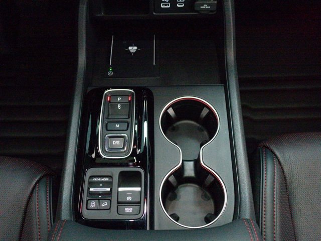 Used 2025 Honda Pilot Black Edition image 20