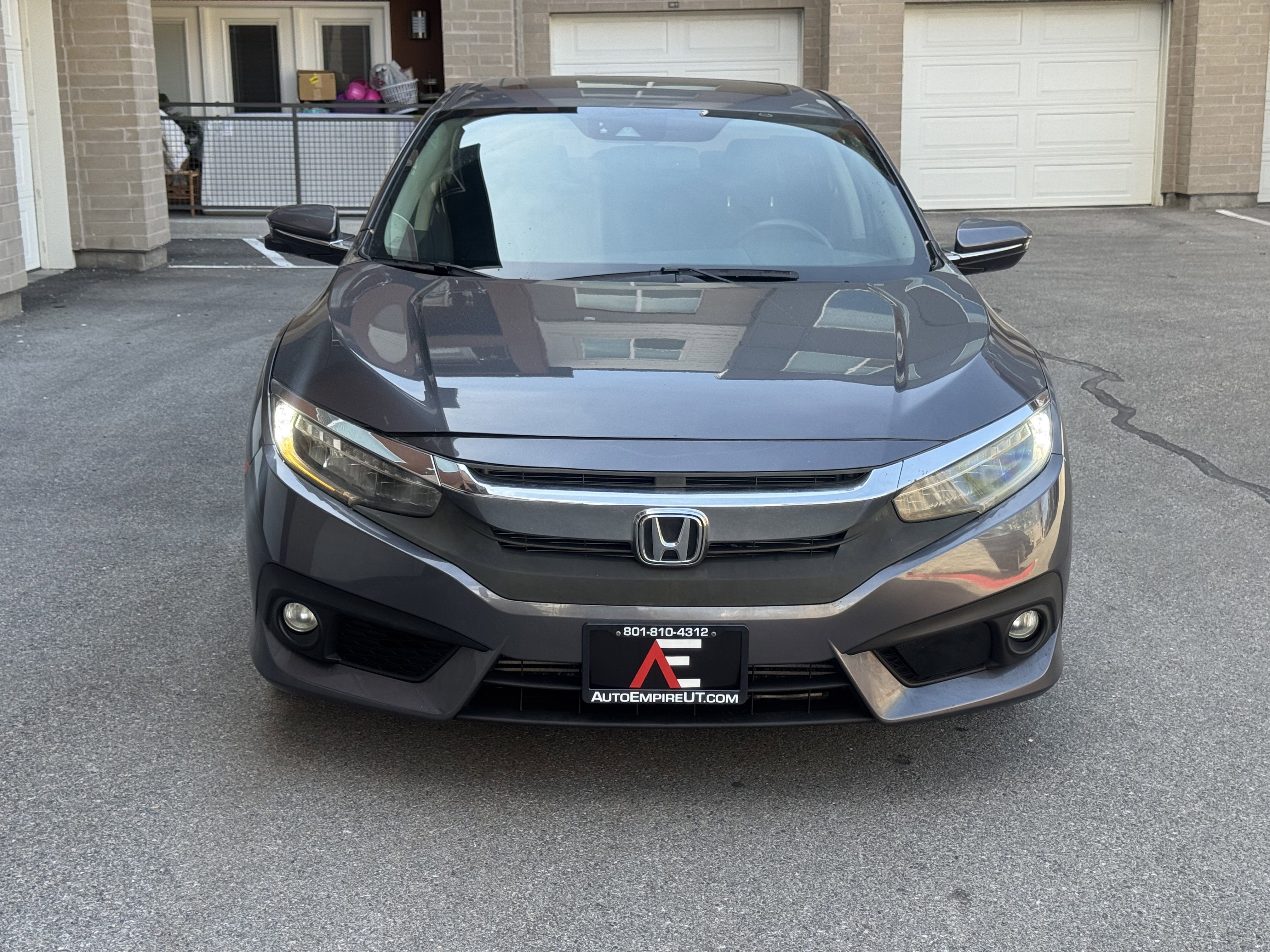 Used 2016 Honda Civic Touring image 10