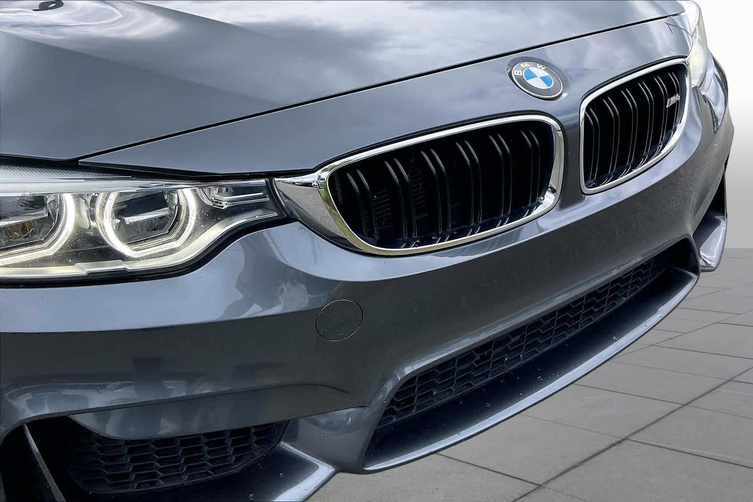 Used 2016 BMW M4 Convertible RWD image 29