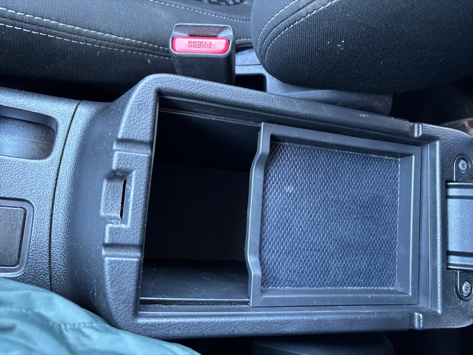 Used 2016 Mitsubishi Outlander SE AWD/4WD image 37