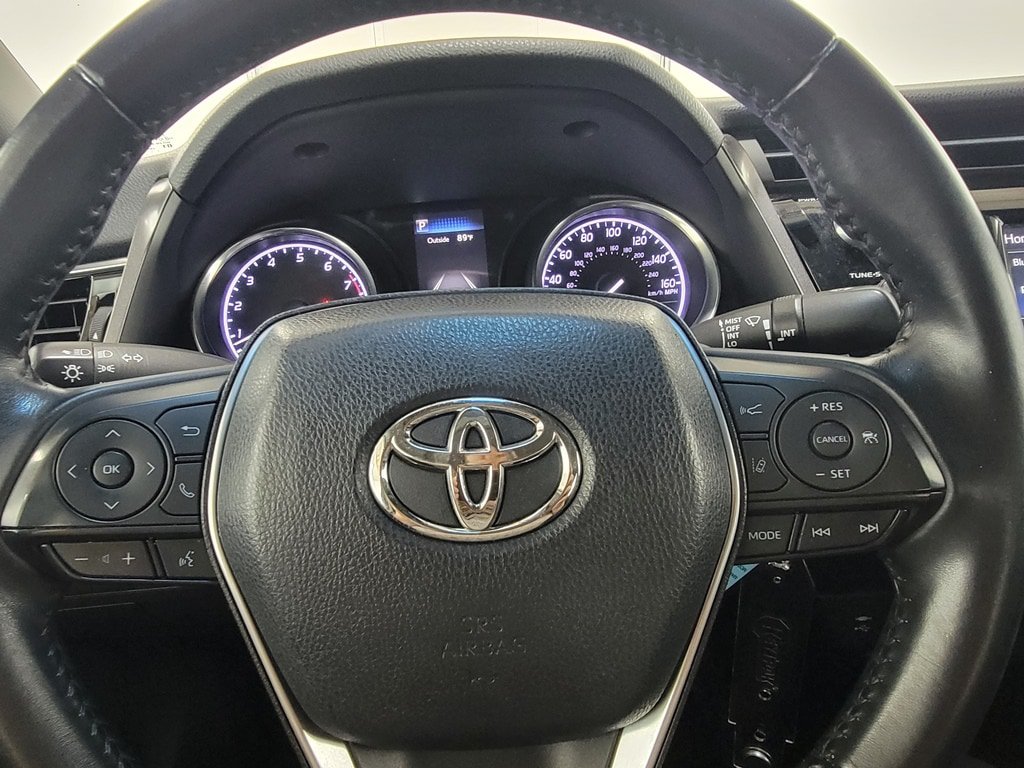 Used 2018 Toyota Camry SE FWD image 19