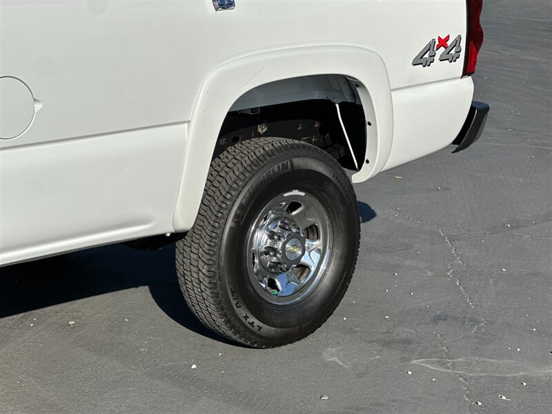 Used 2007 Chevrolet Silverado 3500 LT w/ Heavy-Duty Power Package AWD/4WD image 19
