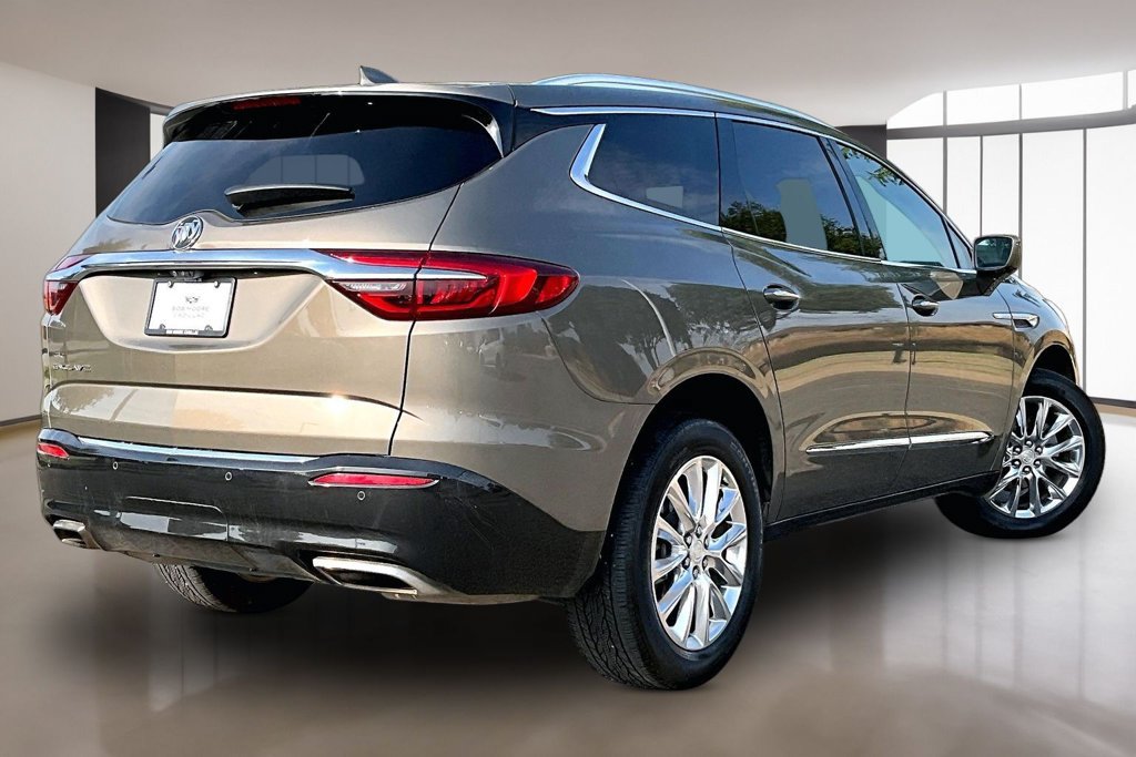 Used 2020 Buick Enclave Premium w/ Surround and Sites Package FWD image 2