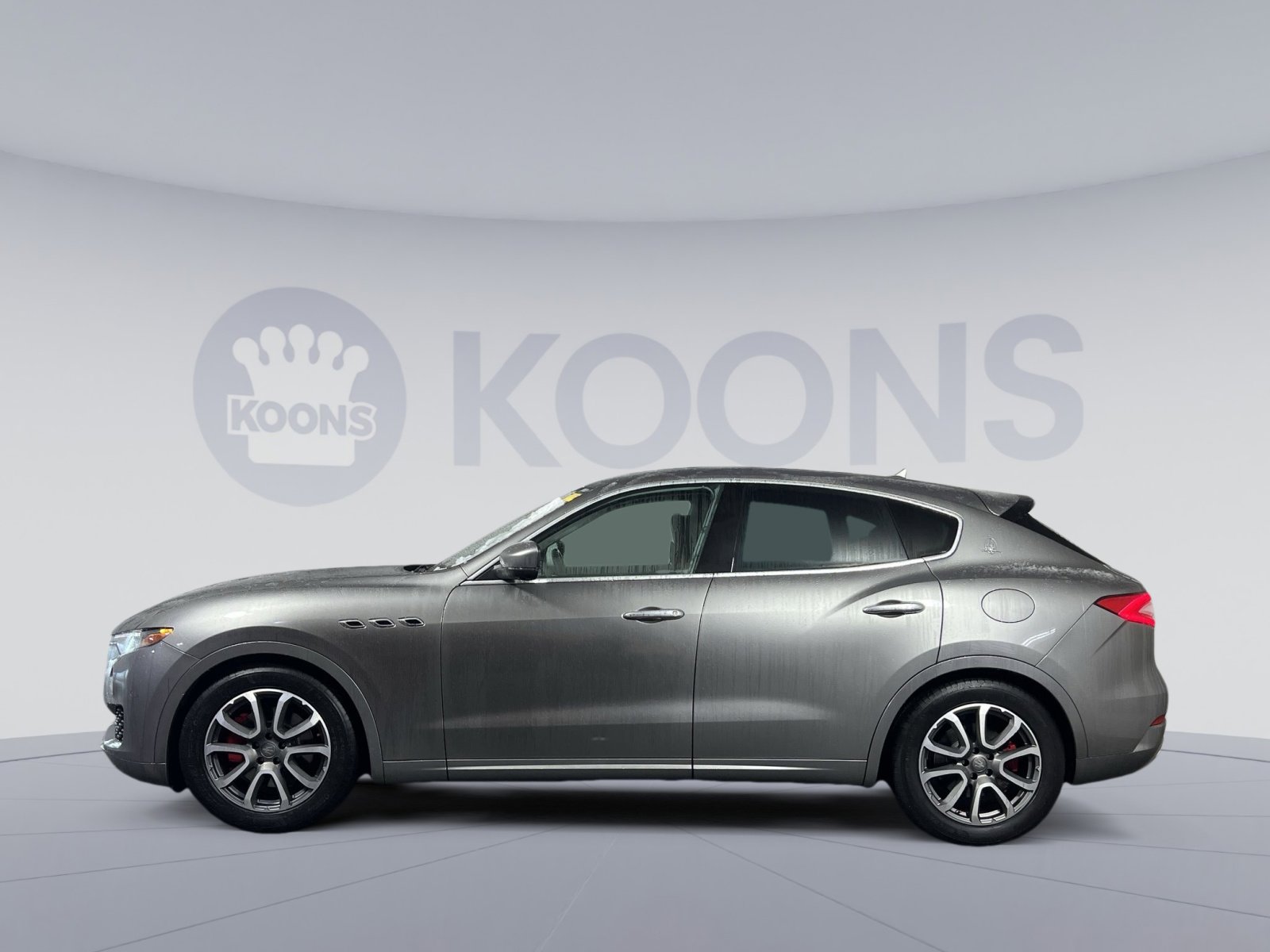 Used 2019 Maserati Levante image 2