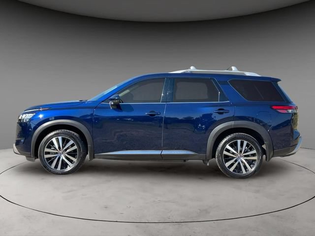 Certified 2024 Nissan Pathfinder Platinum AWD/4WD image 8
