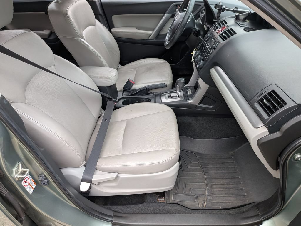 Used 2014 Subaru Forester 2.5i Limited AWD/4WD image 31