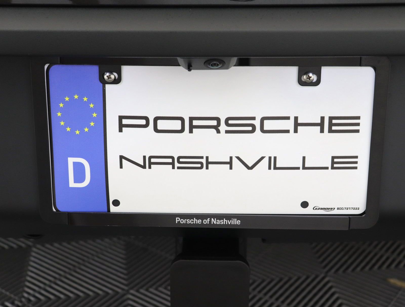 Certified 2025 Porsche Macan image 40