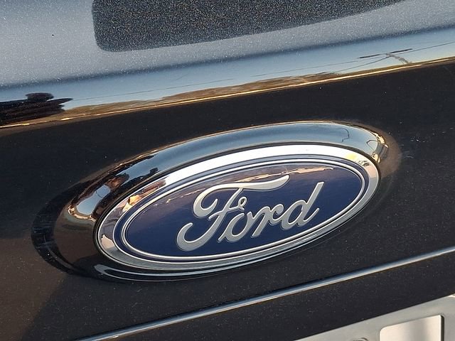 Used 2019 Ford Edge ST image 25