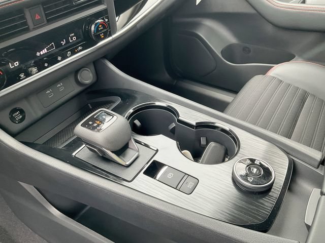 New 2026 Nissan Rogue SV AWD/4WD image 26