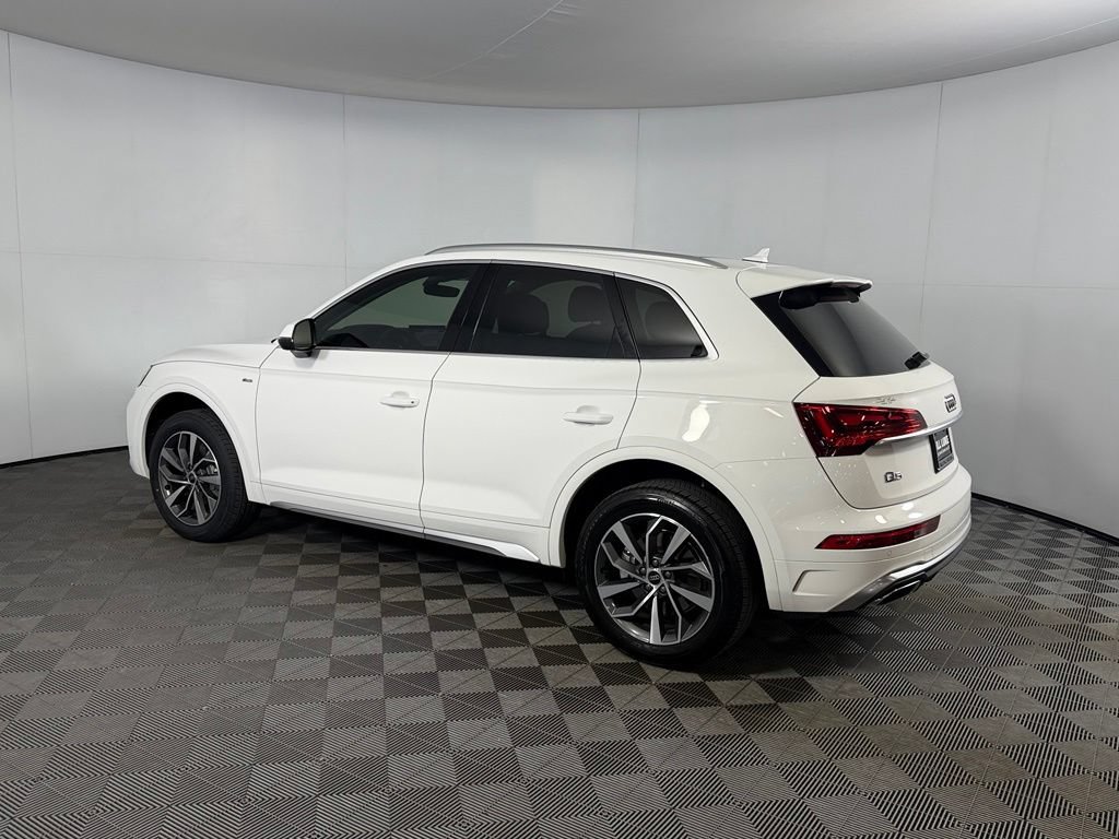 Used 2023 Audi Q5 2.0T Premium Plus w/ Premium Plus Package AWD/4WD image 10