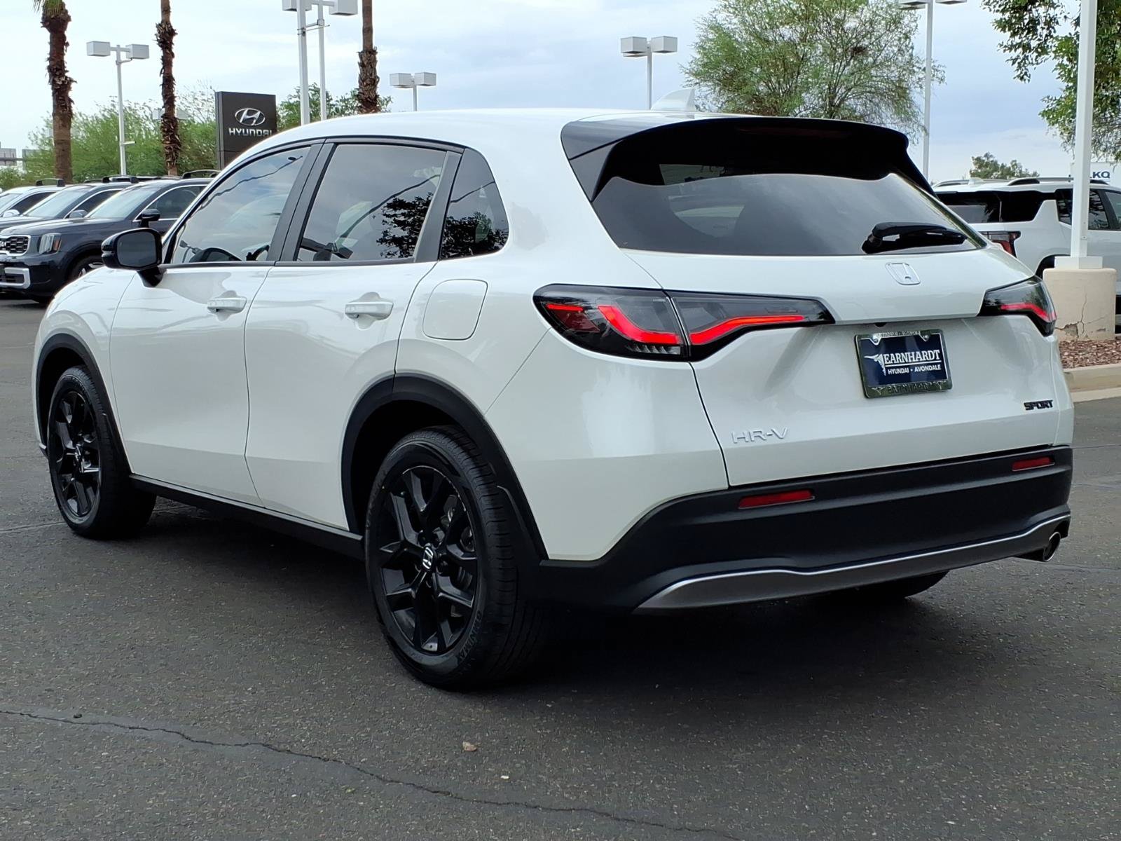 Used 2024 Honda HR-V Sport image 3