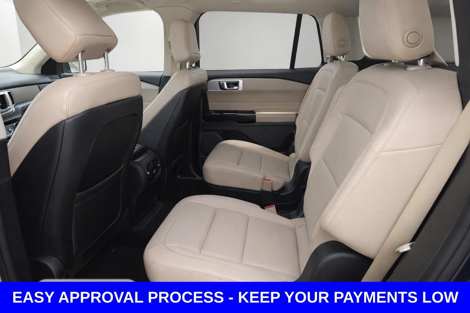 Used 2020 Ford Explorer XLT w/ Equipment Group 202A AWD/4WD image 15