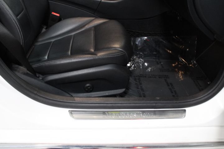 Used 2019 Mercedes-Benz C 300 4MATIC Sedan image 24