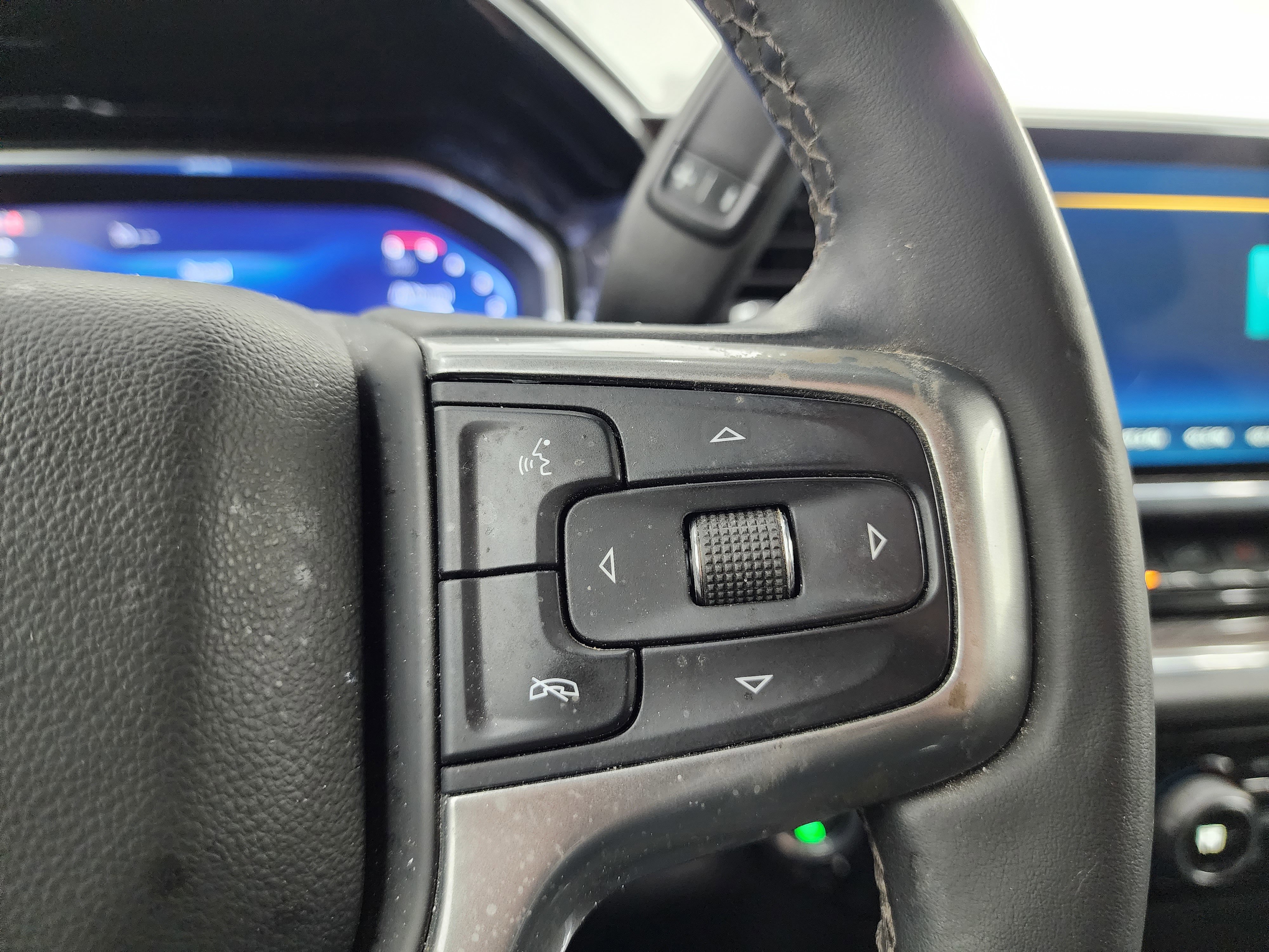 Used 2024 Chevrolet Silverado 2500 LTZ w/ LTZ Plus Package image 14