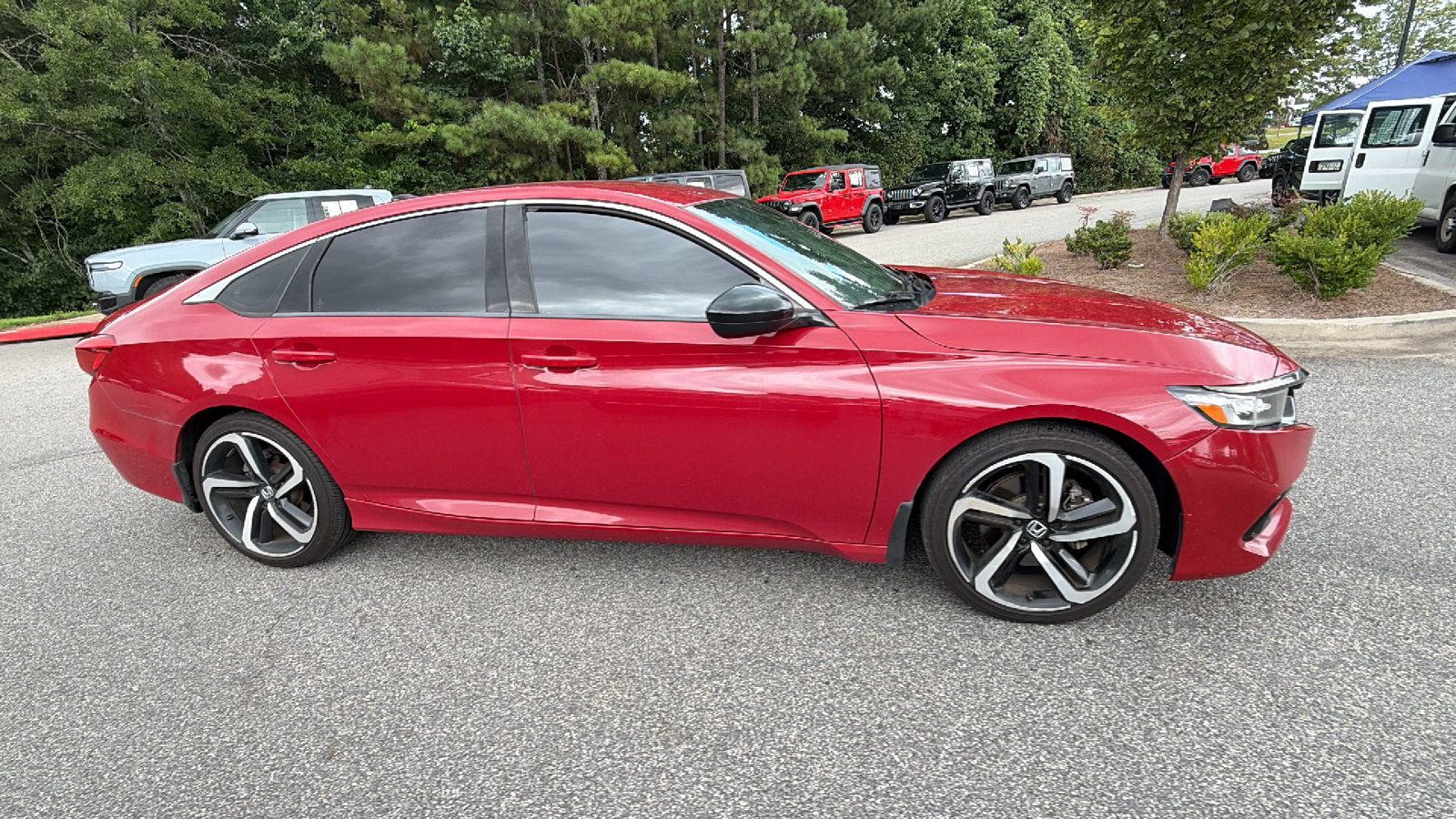 Used 2021 Honda Accord Sport image 7