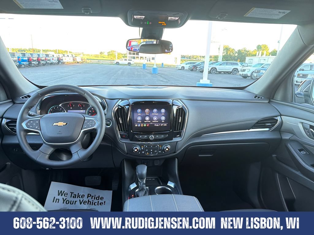 Used 2023 Chevrolet Traverse LT AWD/4WD image 12