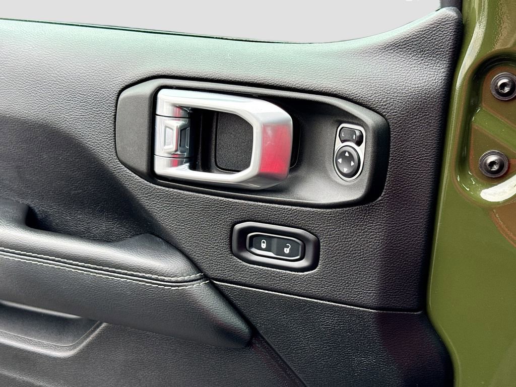 Used 2022 Jeep Wrangler Unlimited Sahara image 26