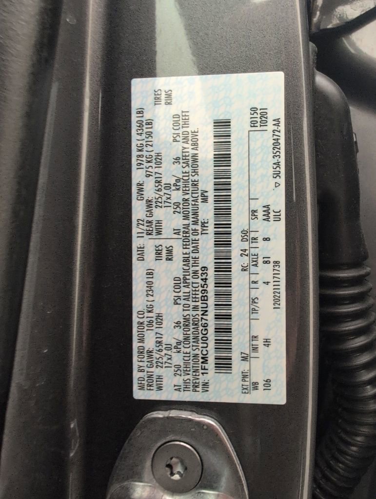 Used 2022 Ford Escape SE w/ Convenience Package FWD image 40