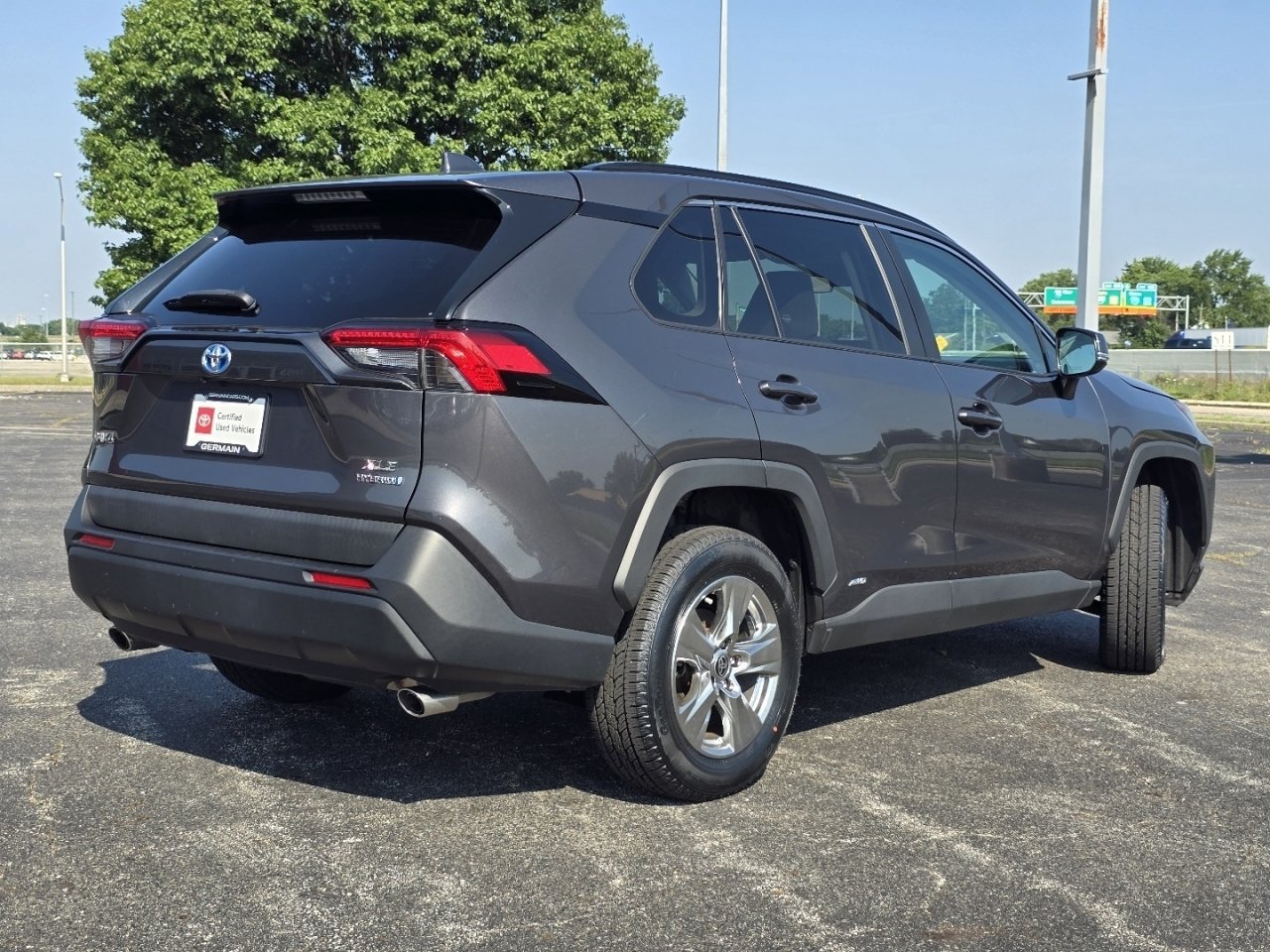 Certified 2023 Toyota RAV4 XLE w/ XLE Grade Weather Package AWD/4WD image 16