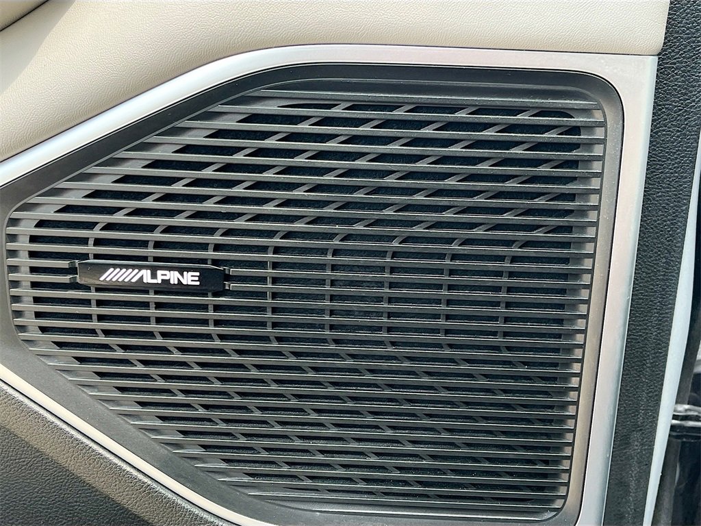 Used 2023 Jeep Wagoneer 4WD w/ Premium Group I image 19