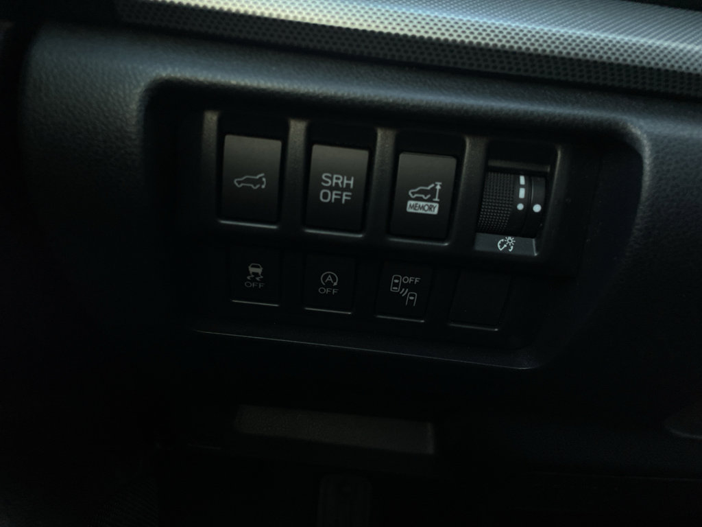 Used 2020 Subaru Forester Limited AWD/4WD image 23