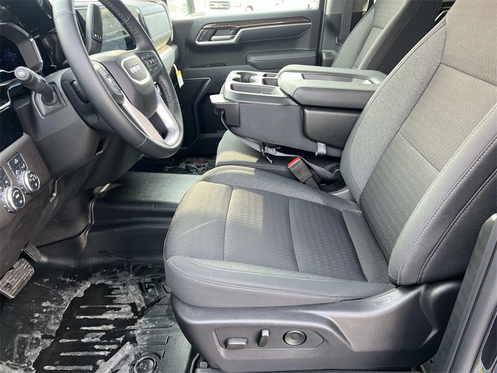Certified 2025 GMC Sierra 1500 Elevation image 16