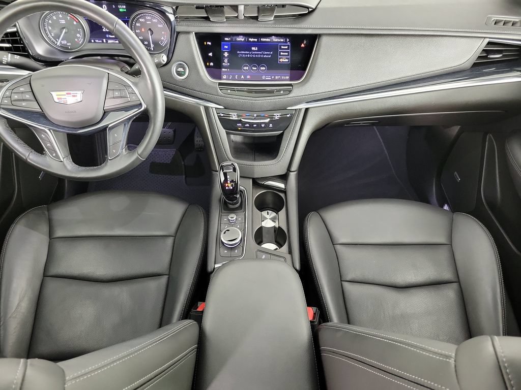 Certified 2024 Cadillac XT5 Premium Luxury w/ Technology Package FWD image 15