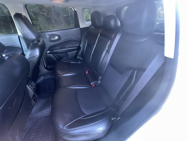 Used 2020 Jeep Compass Latitude FWD image 25