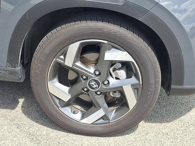 Certified 2026 Hyundai Venue SEL FWD image 8