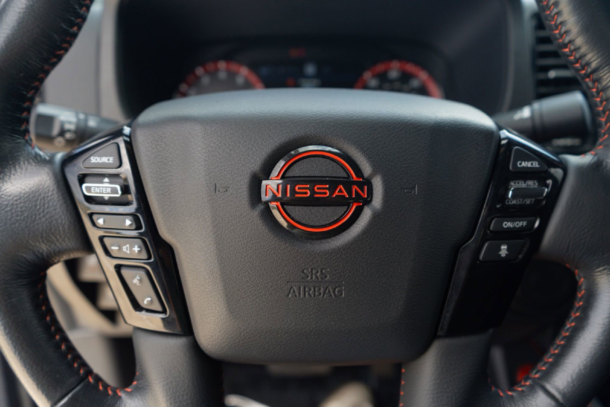 Used 2024 Nissan Frontier Pro-X w/ Pro Convenience Package RWD image 10