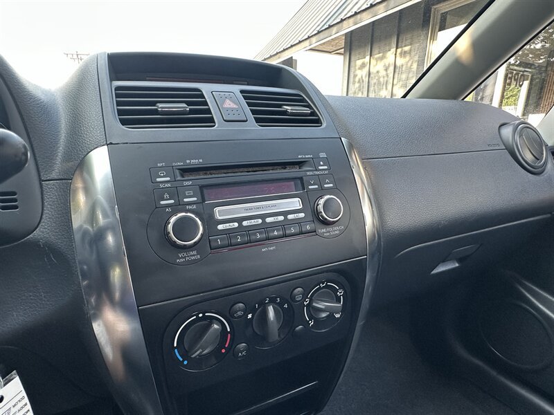 Used 2008 Suzuki SX4 Sport FWD image 26