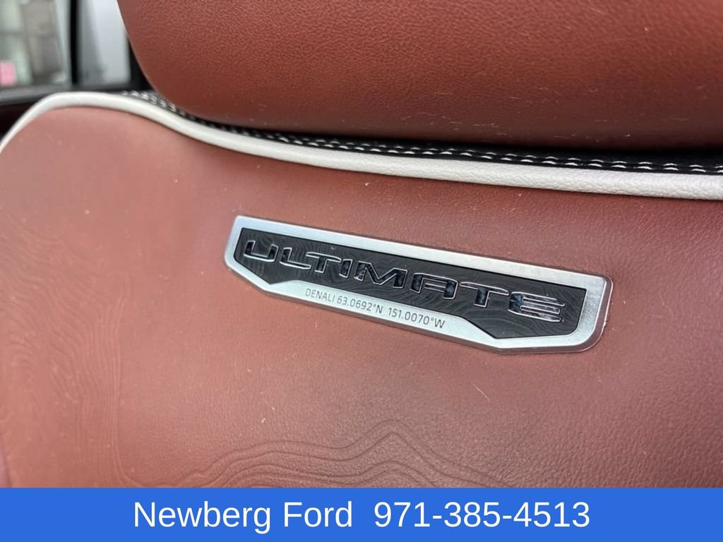 Used 2024 GMC Yukon XL Denali Ultimate AWD/4WD image 28