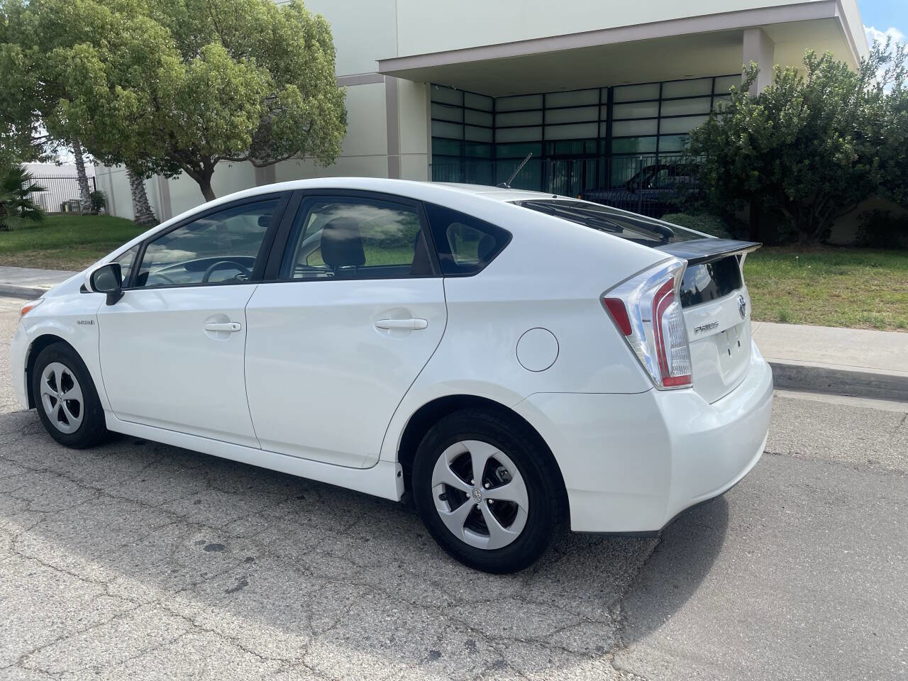 Used 2015 Toyota Prius Three image 5