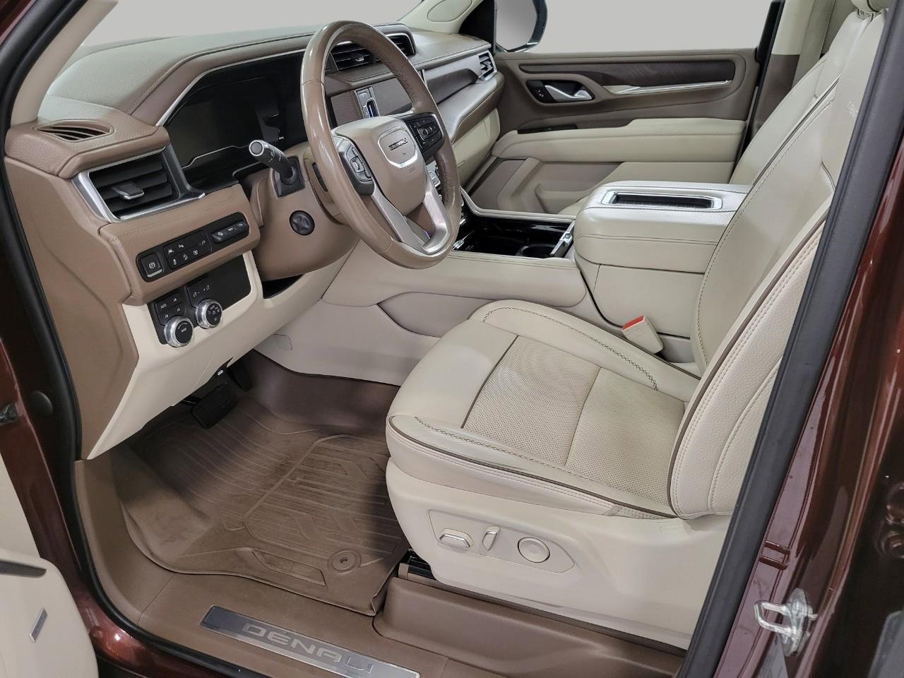 Used 2022 GMC Yukon Denali image 10