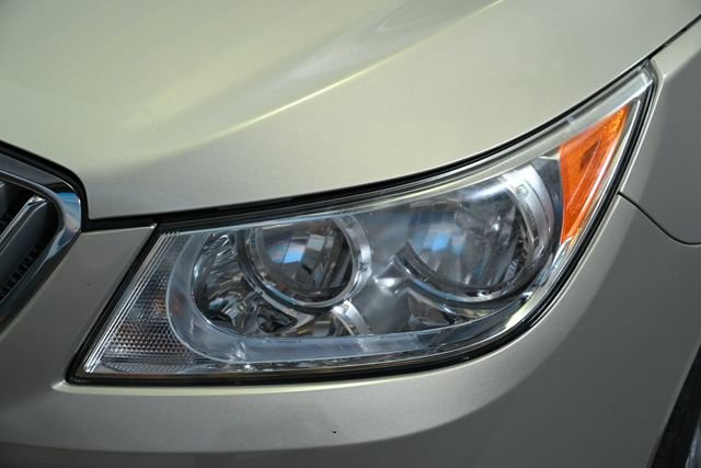 Used 2010 Buick LaCrosse CXL w/ Luxury Package image 14