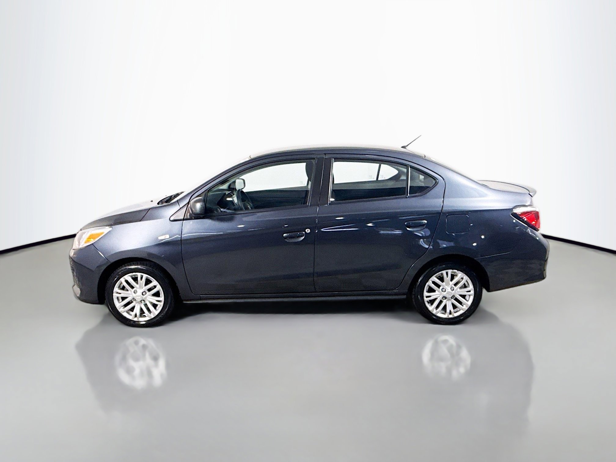 Used 2024 Mitsubishi Mirage G4 Black Edition image 6