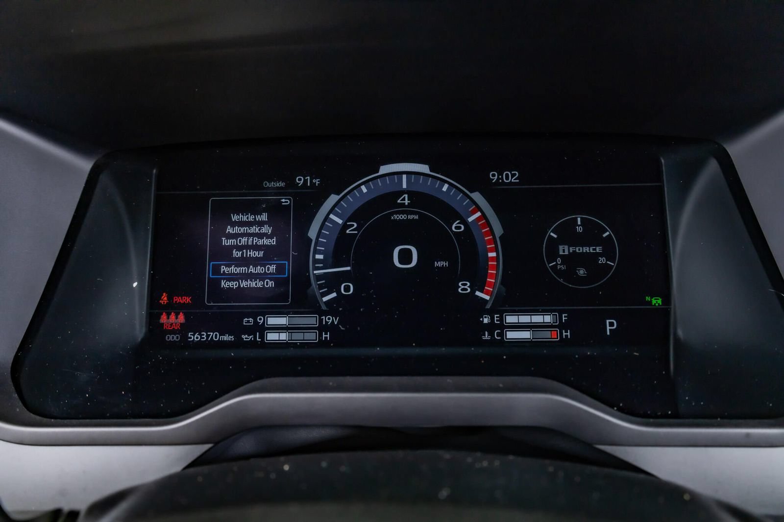 Used 2024 Toyota Tundra Limited AWD/4WD image 19
