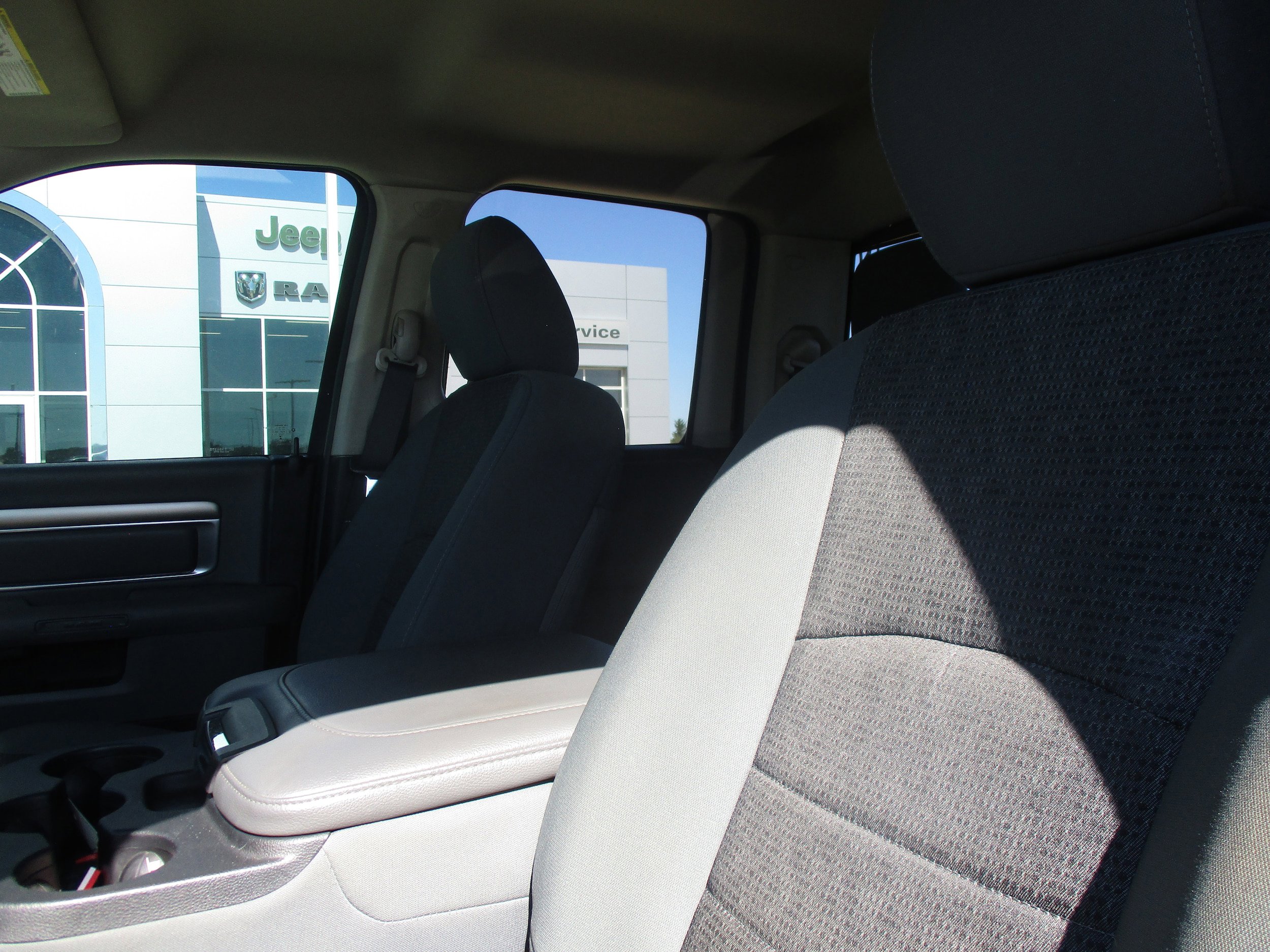 Used 2015 RAM 1500 Big Horn AWD/4WD image 14