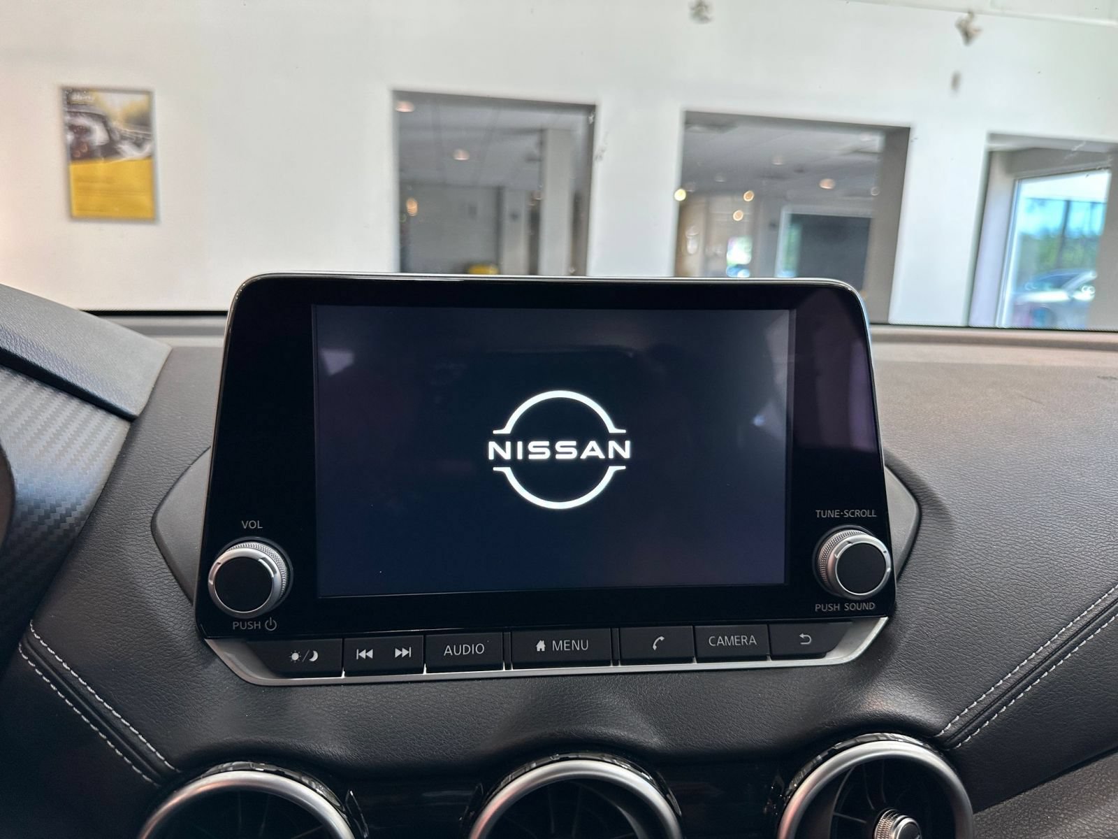 Used 2025 Nissan Sentra SV FWD image 16