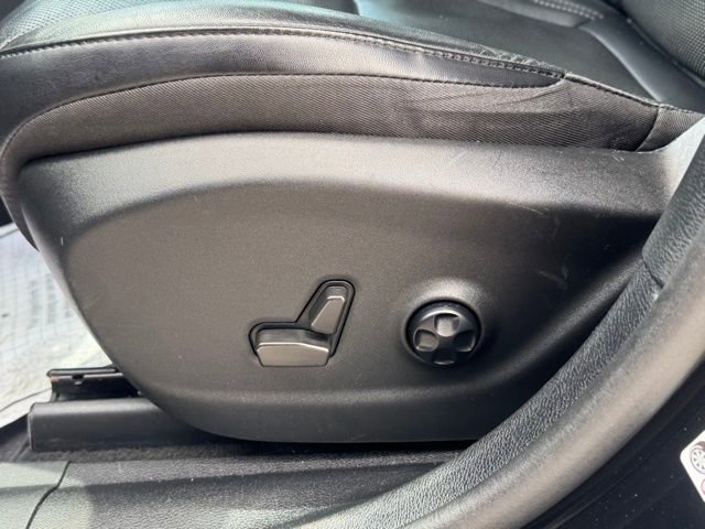 Used 2021 Jeep Cherokee Limited w/ Elite Package image 10