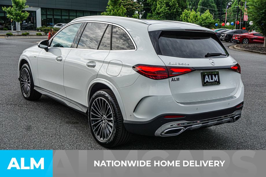 Used 2025 Mercedes-Benz GLC 350e 4MATIC image 5