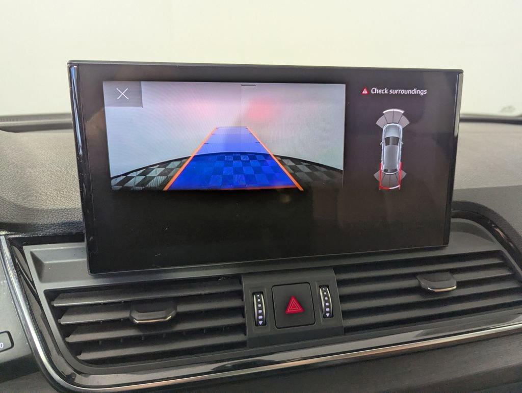 Used 2022 Audi Q5 2.0T Premium w/ Convenience Package image 9