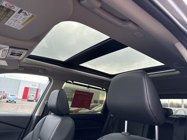 Certified 2024 Nissan Rogue SV w/ SV Premium Package image 31